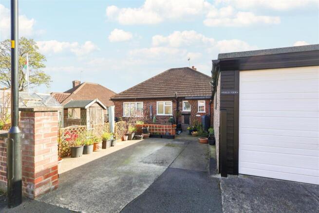 2 bed Detached Bungalow for sale Image 4
