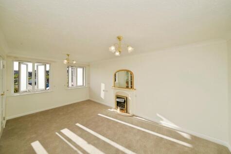 Beacon Court, Heswall