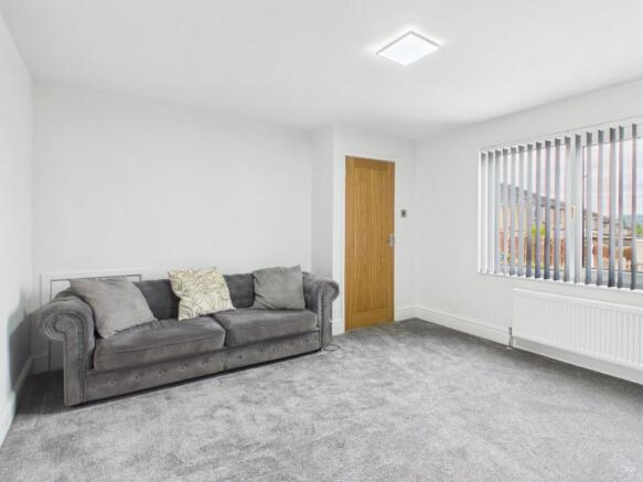 3 bed Semi-Detached for sale Image 5
