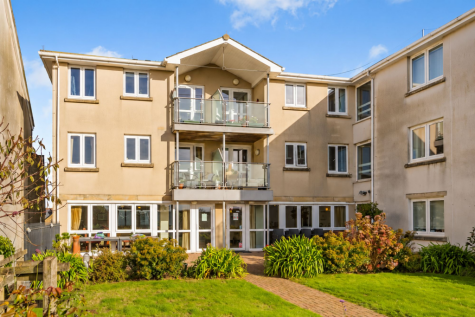 Marina Court, Newquay