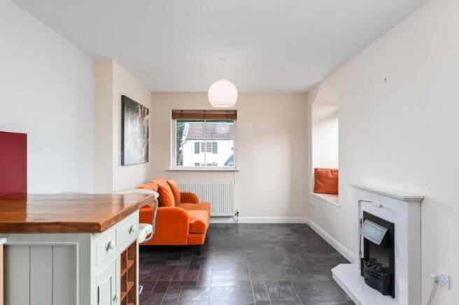 1 bed Flat for sale Image 4