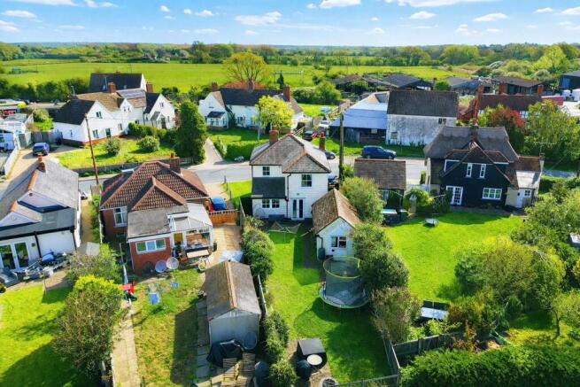 The Green, Hatfield Peverel, Chelmsford photo 4