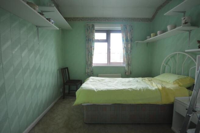 Bedroom (2)