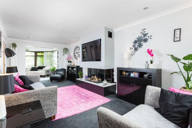 4 bed Detached for sale Image 4
