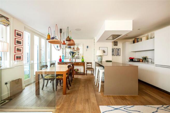 Kitchen / Dining