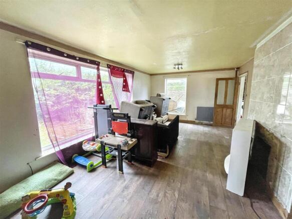 20260817173304_20260817-interior-11-D49mWU0BpTqwEx