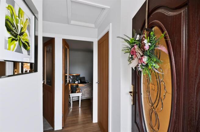 6 Hatherway Court Entrance.jpg