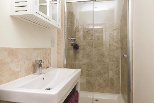 8274964-interior22.j