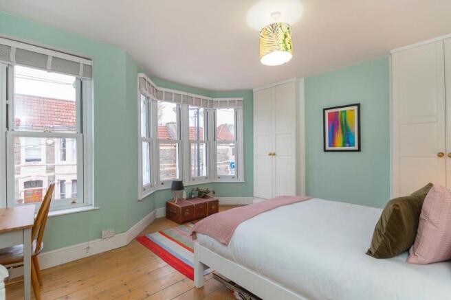 YELSROW02 - Bedroom I.jpg