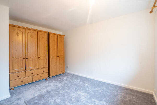 3 bed Terraced for sale Image 12