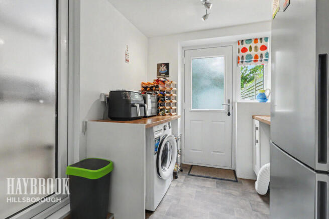 3 bed Semi-Detached for sale Image 10
