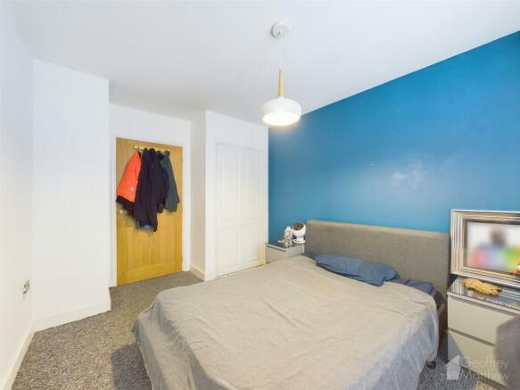 CAM02365G0-PR0013-STILL016.jpg