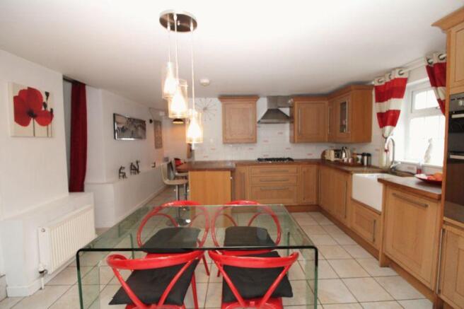 Open plan kitc...