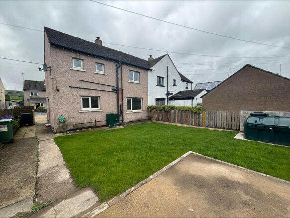 3 bed House to rent Image 12