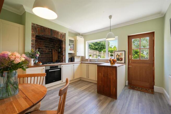 3 bed End of Terrace for sale Image 5