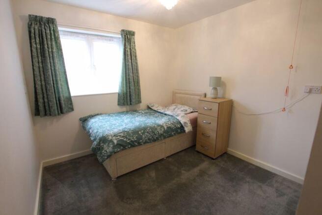 bedroom x 3