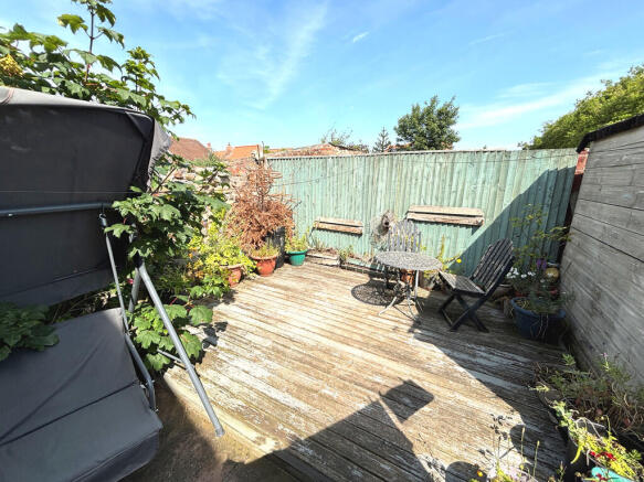 3 bed Terraced for sale Image 11