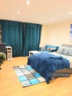 12, Caravere Close, Cambridge CB4 2UG
