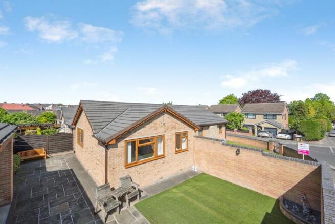 3 bed Detached Bungalow for sale Image 4