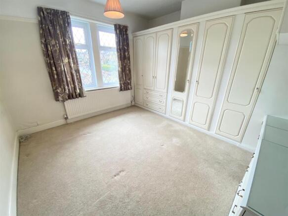 3 bed Semi-Detached for sale Image 6