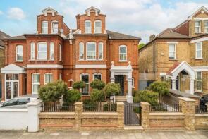 39, Barrow Road, London SW16 5PE