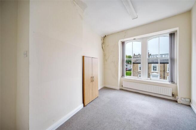 4 bed Terraced for sale Image 7