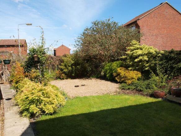 Further rear garden
