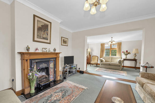 Sitting & Dining Room