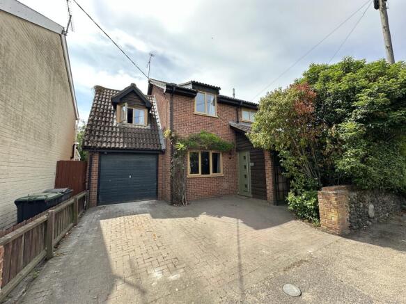 Photo 20-06-2025, 14 41 28