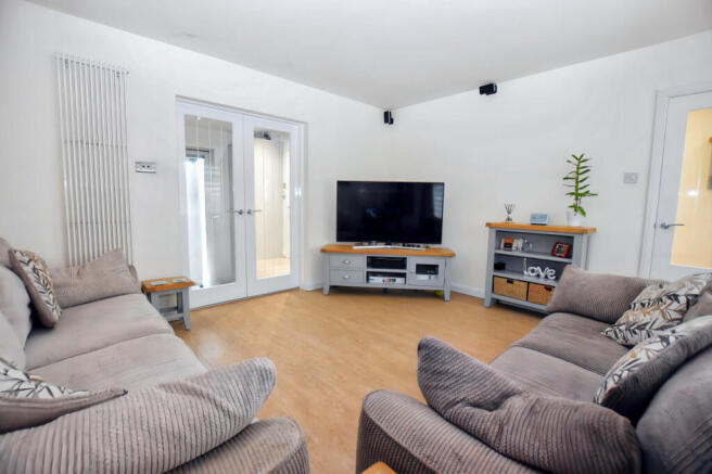 Lounge 1