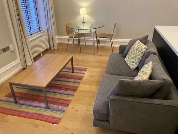 1 bed Apartment to rent Image 3