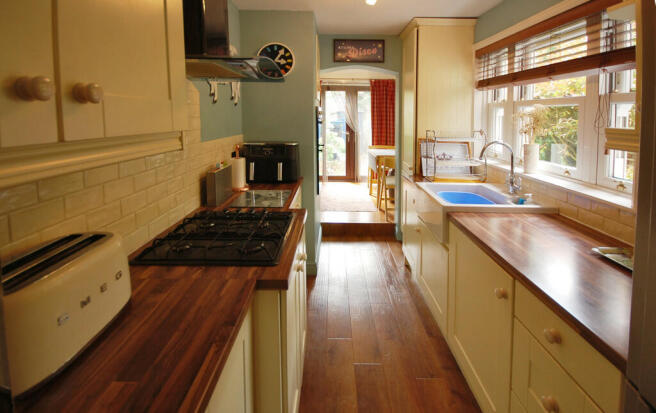 Photo 11