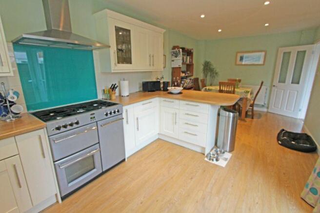 Kitchen/Breakfast Room