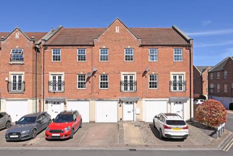 Regent Mews, Sovereign Park, York, YO26