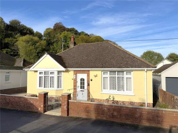 2-bed bungalow on Trenode Avenue, Combe Martin, North Devon, EX34, £275,000