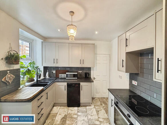 d79d43c3-3A-4420-...