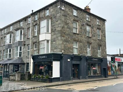 Beach Road, Barmouth, Gwynedd, LL42