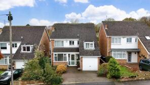 12, Hillside Way, Northampton NN3 3AW