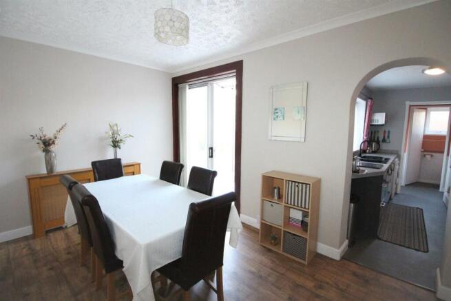 24 Surrey Tce-Dining.JPG