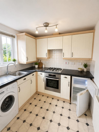 2 bed Apartment for sale Image 3