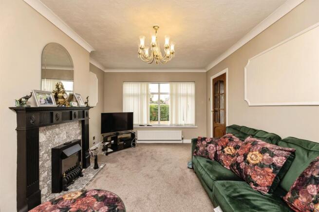 3 bed Semi-Detached for sale Image 7