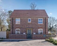 4, Caseley Crescent, Frenchay BS16 2QU