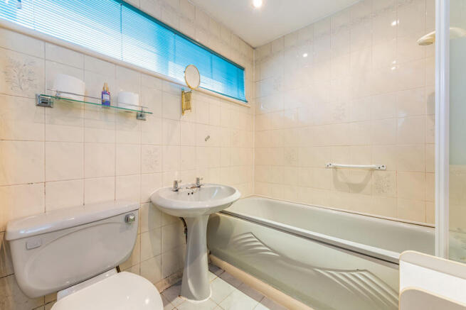 Bathroom / Wc