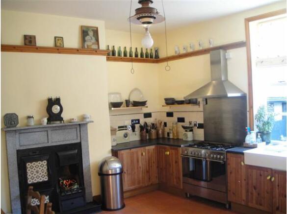 KITCHEN / BREAKFAST ROOM