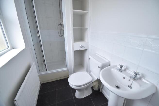 Ensuite.JPG