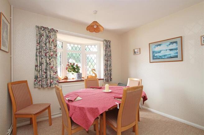 23BC - Dining room 1.jpg