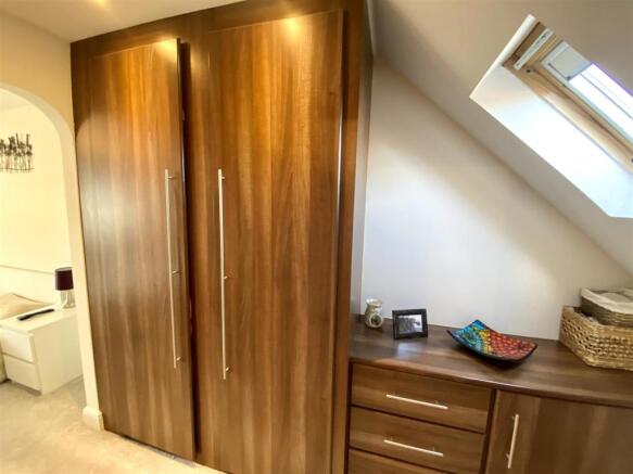 DRESSING AREA