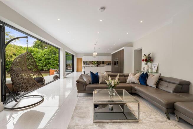 Open plan sitting