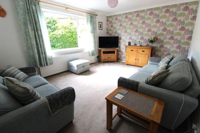 Colinbar Circle, Barrhead, G78 photo 4