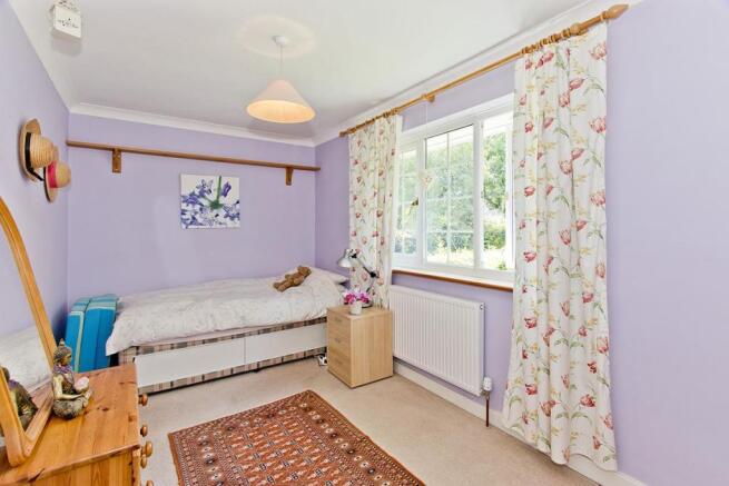 bed4.jpg